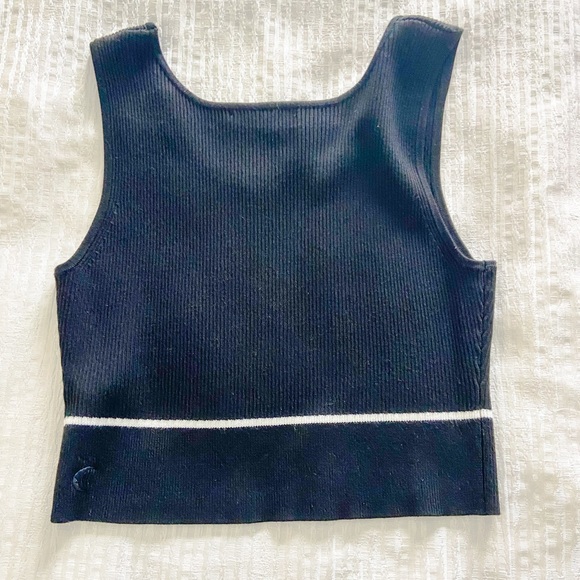 Zyia Black Piping Classy Sweater Tank - Picture 5 of 8